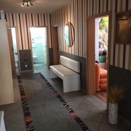 Ferienwohnung Нойштрелиц Экстерьер фото